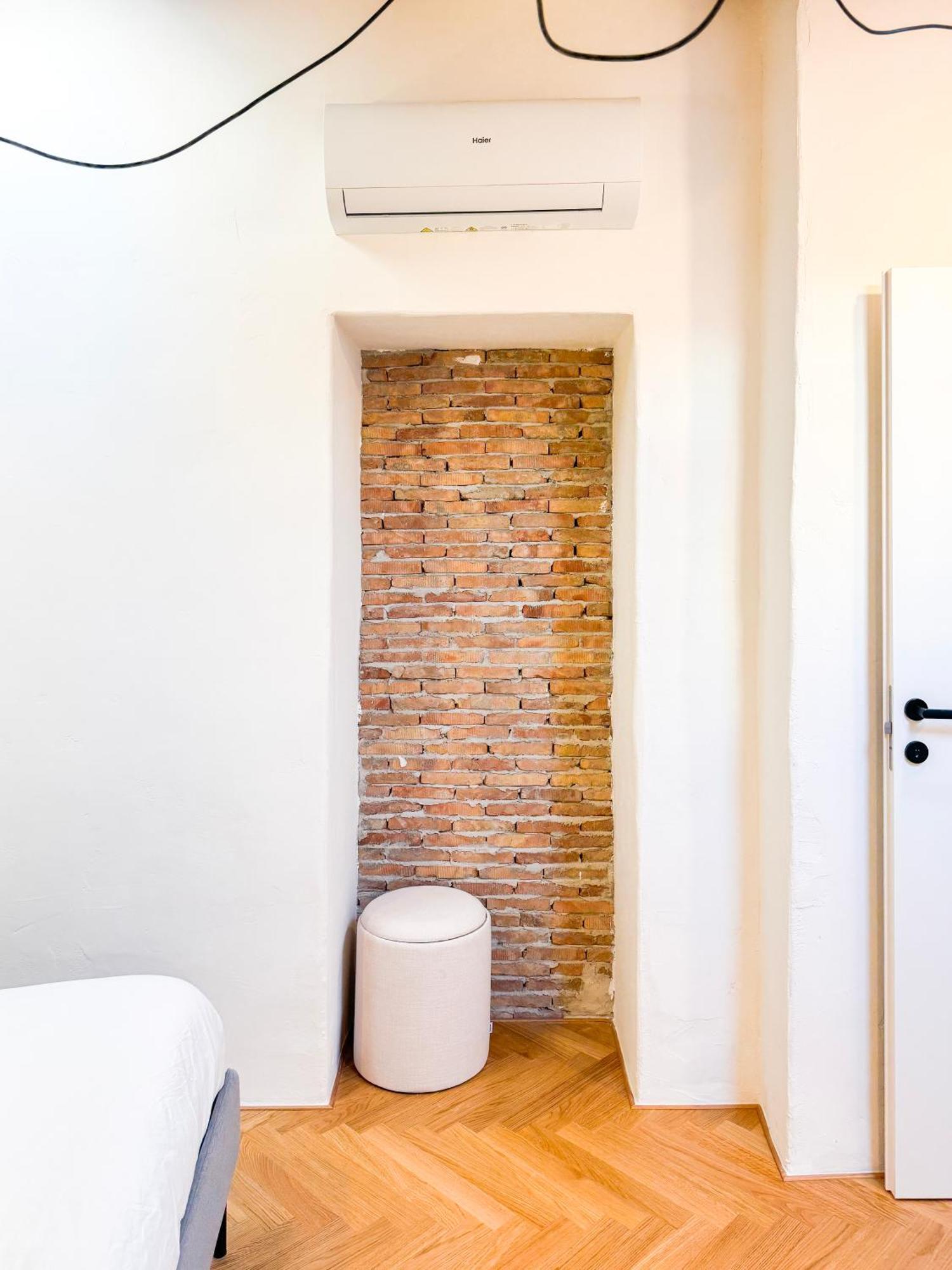 Apartment Boulevard App 2